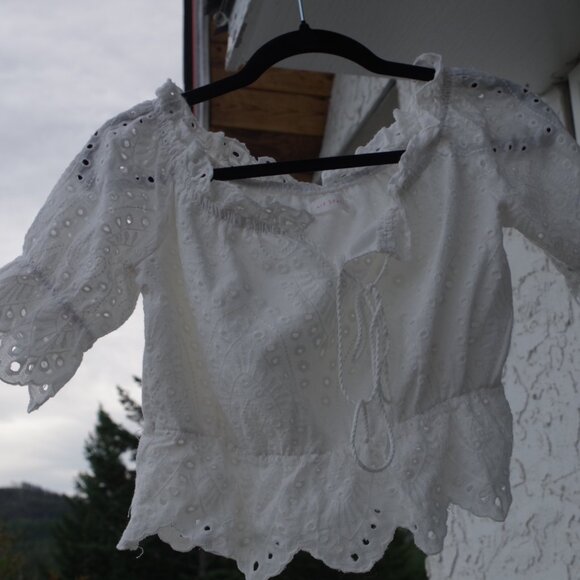 Darling Little Crop Blouse By Air Space - Picture 1 of 4